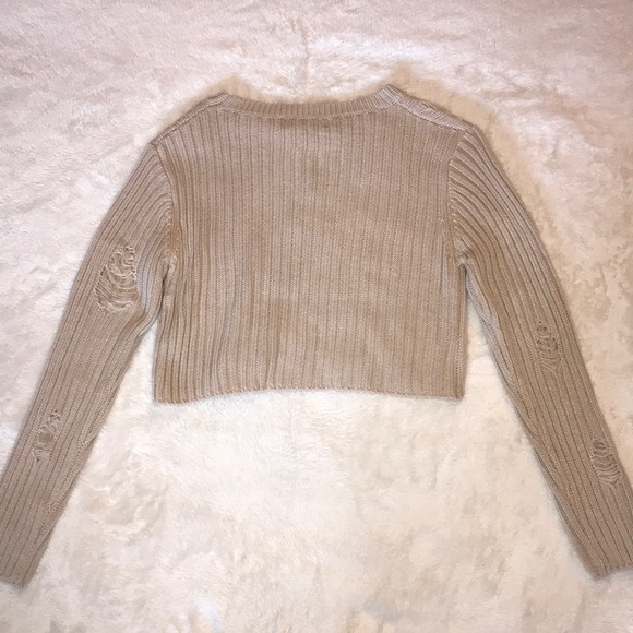 Hera Collection Distressed Crop Sweater - Picture 5 of 5
